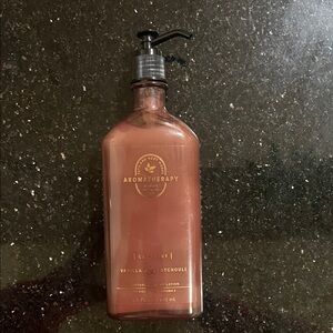 Bath & Body Works Aromatherapy Comfort Lotion - Vanilla Patchouli